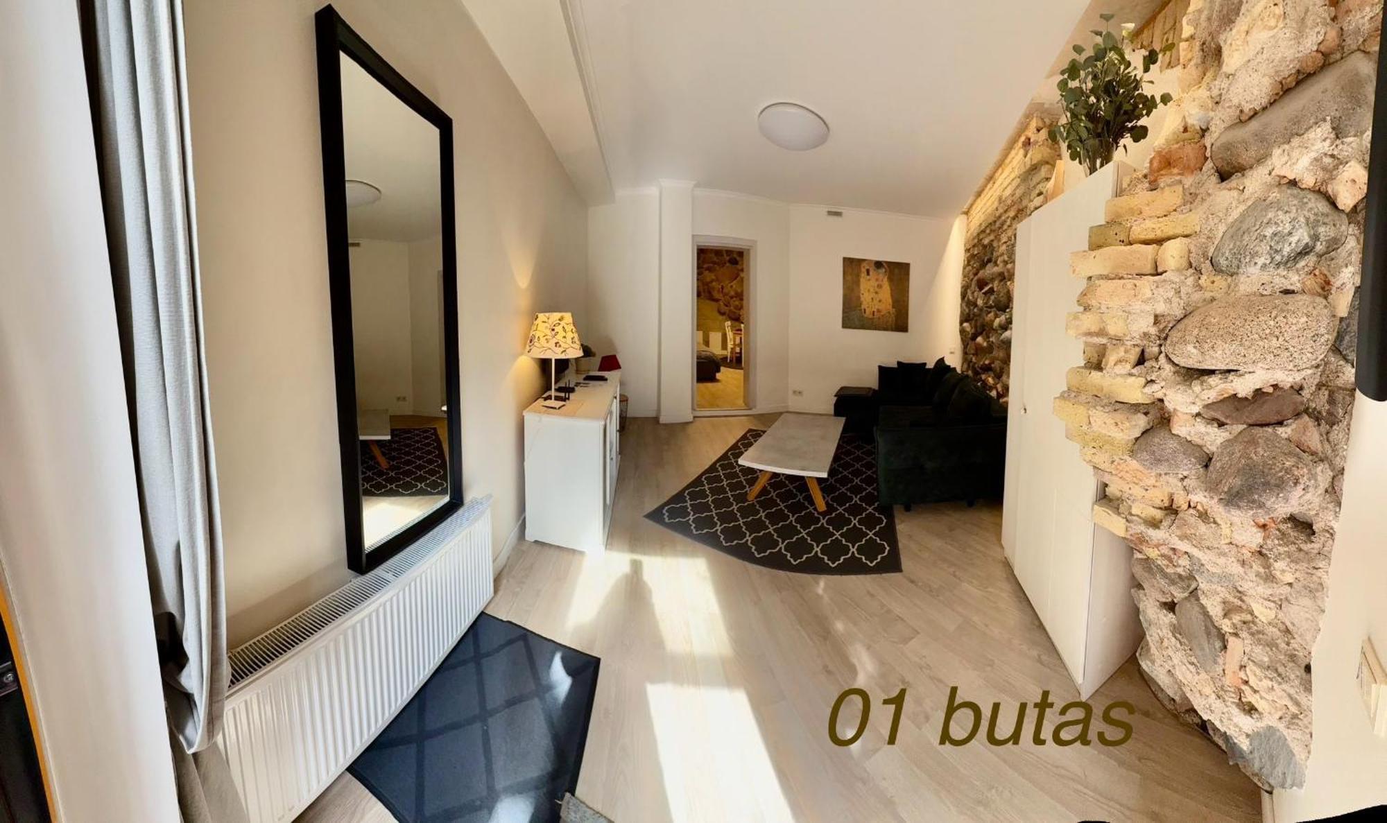 Six Apartment Simona วิลนีอุส ภายนอก รูปภาพ